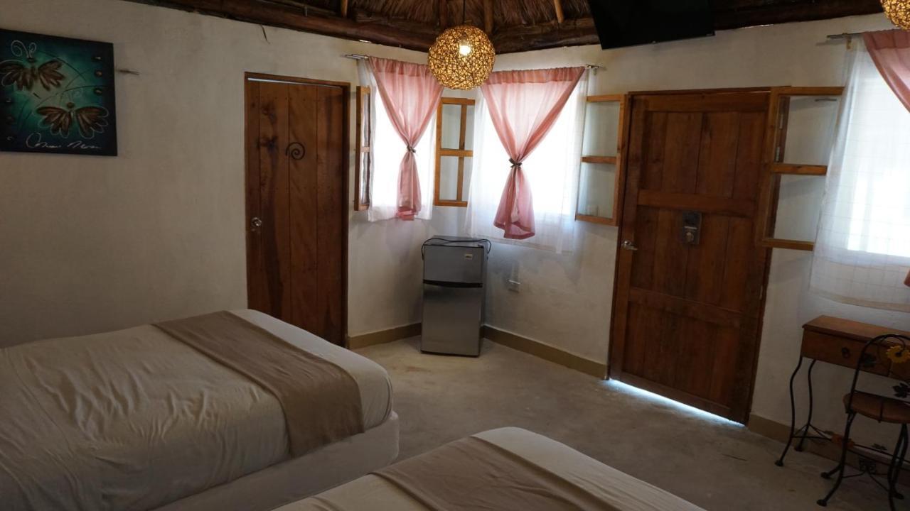 Casa Frida Hotel Chelem Eksteriør billede