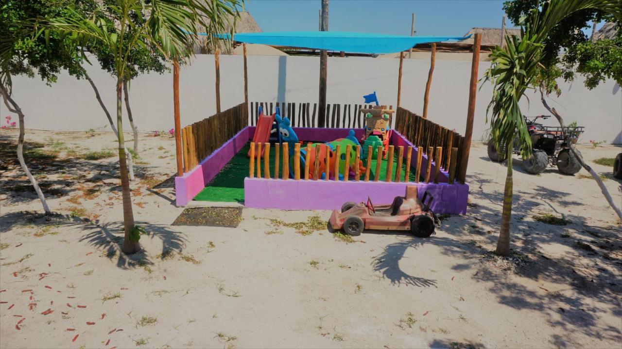 Casa Frida Hotel Chelem Eksteriør billede